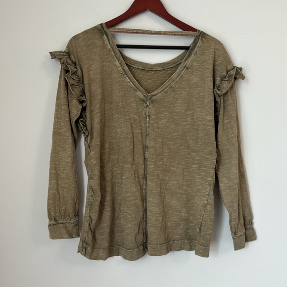 Anthropologie Green Pilcro Ruffled Open Back Long Sleeves Top in small - Picture 5 of 7